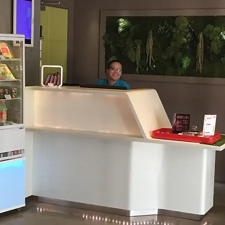 イビス スティルズ トルビアック ビブリオテーク