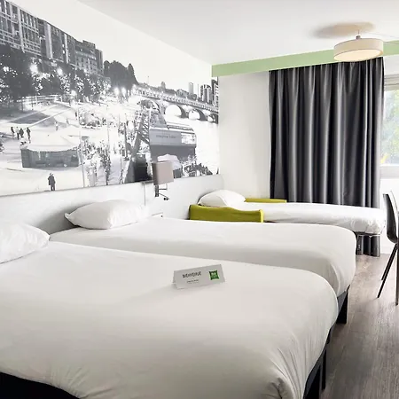 ホテル イビス スティルズ トルビアック ビブリオテーク パリ